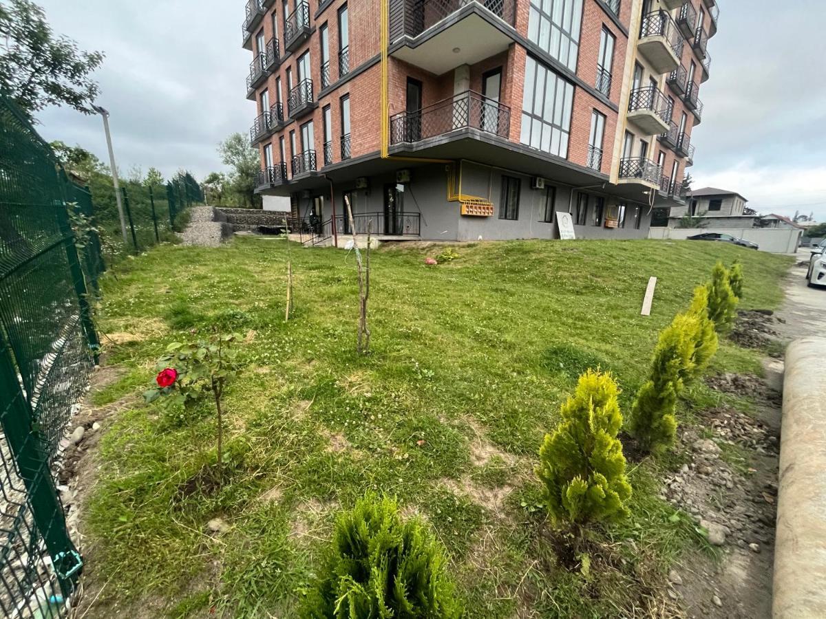 Eco Garden Kutaisi Lägenhet Exteriör bild